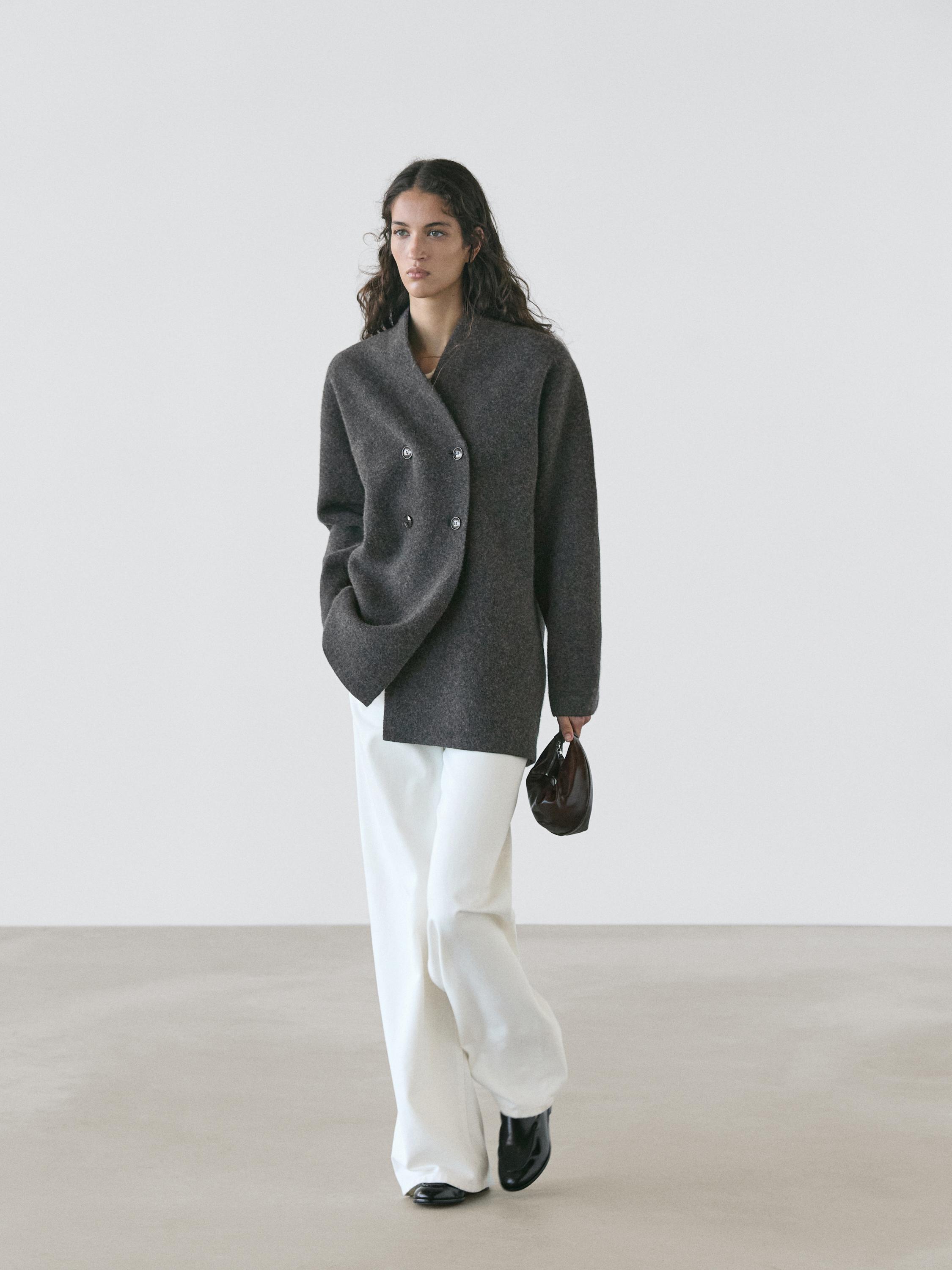 100% wool double-breasted mid-length coat